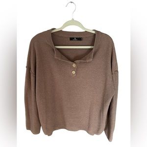 Lillusory sweater size medium